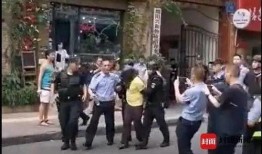 街头爆料最新视频,揭秘事件真相，引发网友热议